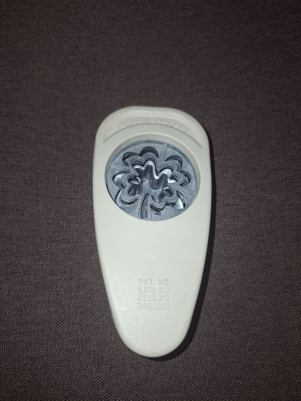 Stempel: Papierstanzer – Neu (gemäss Beschreibung) aus Therwil von cor_g9h7 2