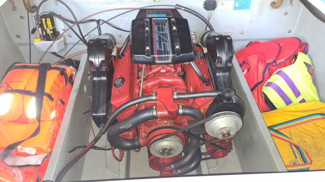 Barche: Motorboot Zenith JetCraft / Trailer separat – Usato da Uerikon venduto da 2tomkat 5
