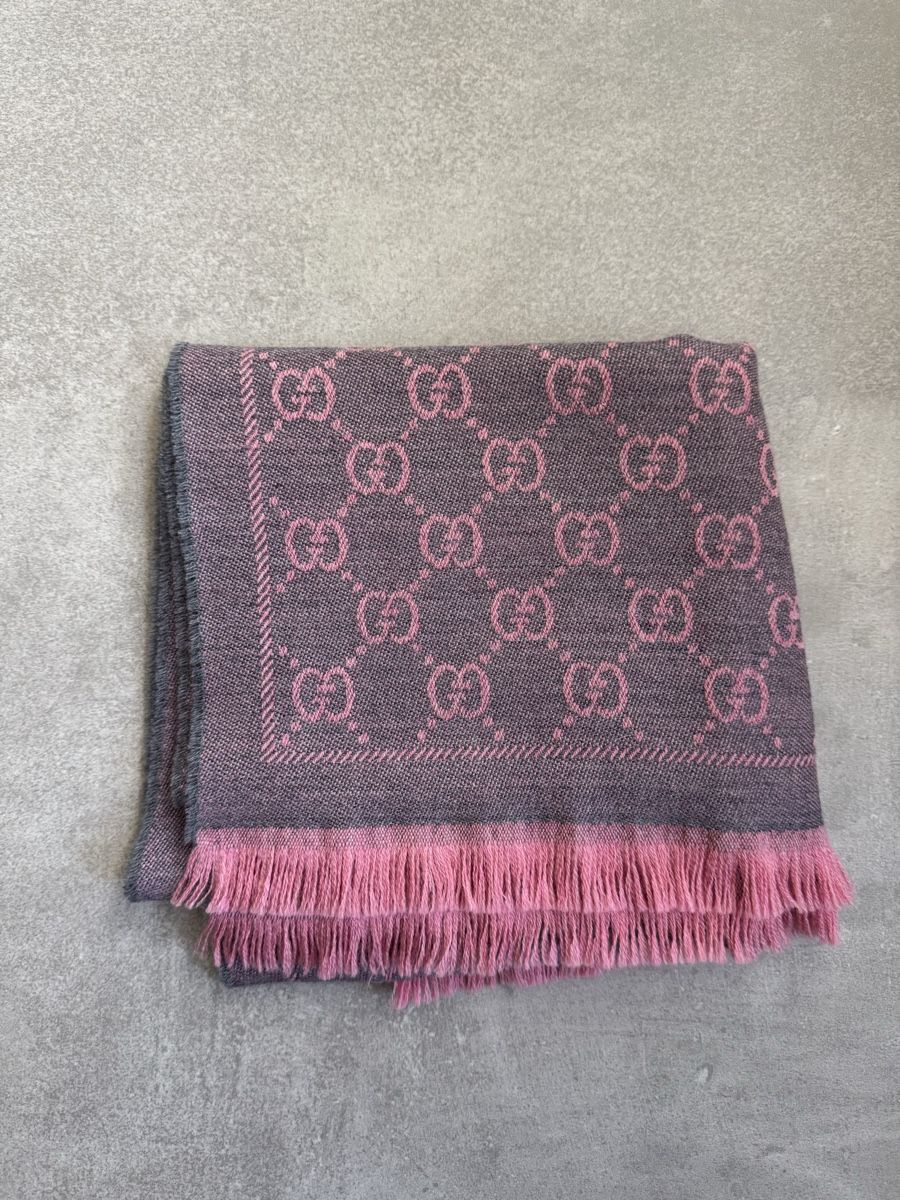 Gucci Foulard & Sciarpe: Gucci Schal – Nuovo (secondo la descrizione) da Liebistorf venduto da Sarahx3 1