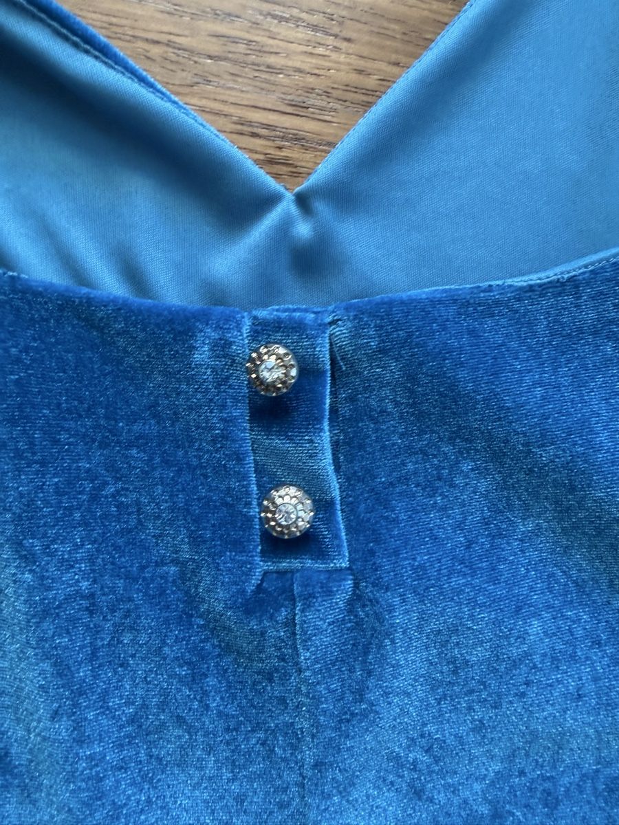 Zara Vestiti: Samtkleid von ZARA, Grösse M,  NEU! – Nuovo (secondo la descrizione) da Unterengstringen venduto da Blingbling537 2