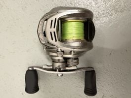 Daiwa Aggrest Baitcast Rolle silber gebrauchter Zustand