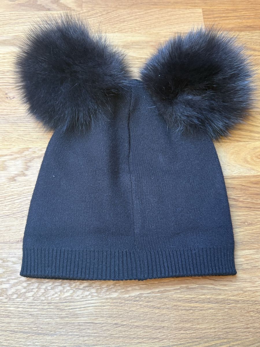 Chapeaux, bonnets & casquettes: Cappello in maglia con doppio pompon – D'occasion à Glis par dor_b2nc 1