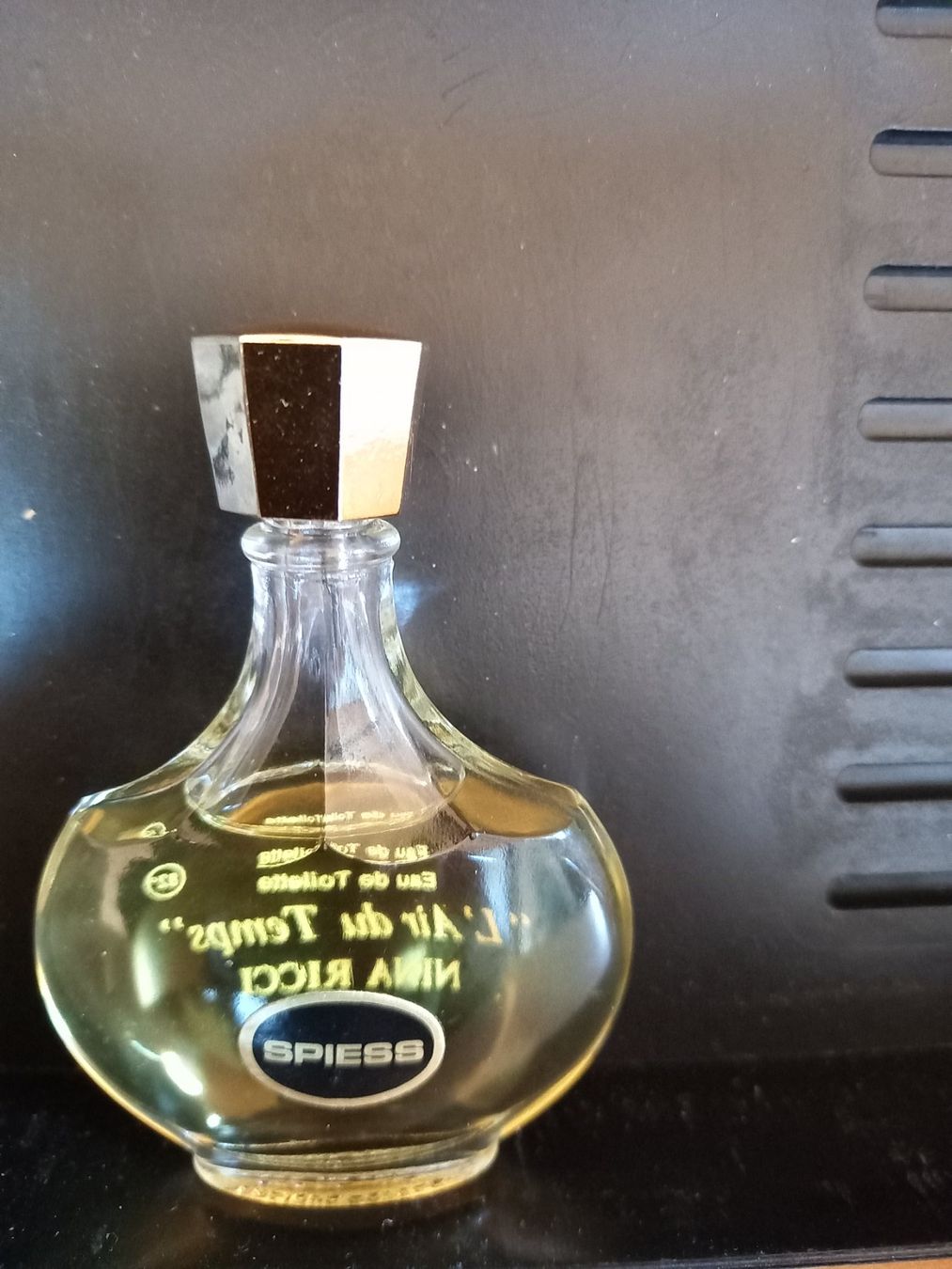 Nina Ricci Flacons: Nina Ricci Eau de Toilette – Gebraucht aus Roggwil BE von Ruefi222 1