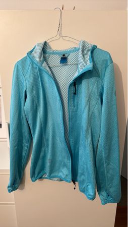 Sportjacke Grösse 42, atmungsaktiv