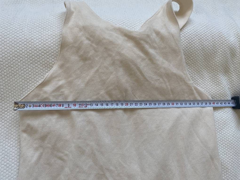 Robes: Robe Massimo Dutti – D'occasion à Denges par chino37 2
