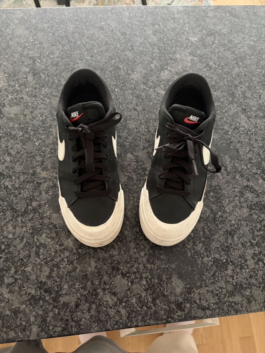 Nike Scarpe da uomo: Nike Schuhe – Nuovo (secondo la descrizione) da Kehrsatz venduto da Yshania 1
