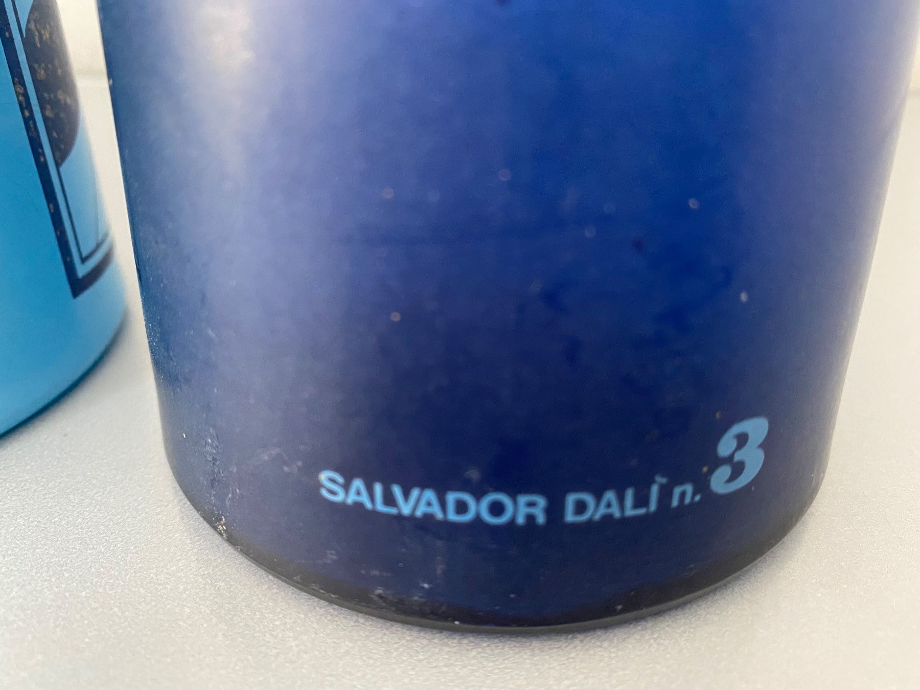 Flaschen: Salvador Dalí Kunst Sammlung Flaschen – Gebraucht aus Olten von sportwelt 7