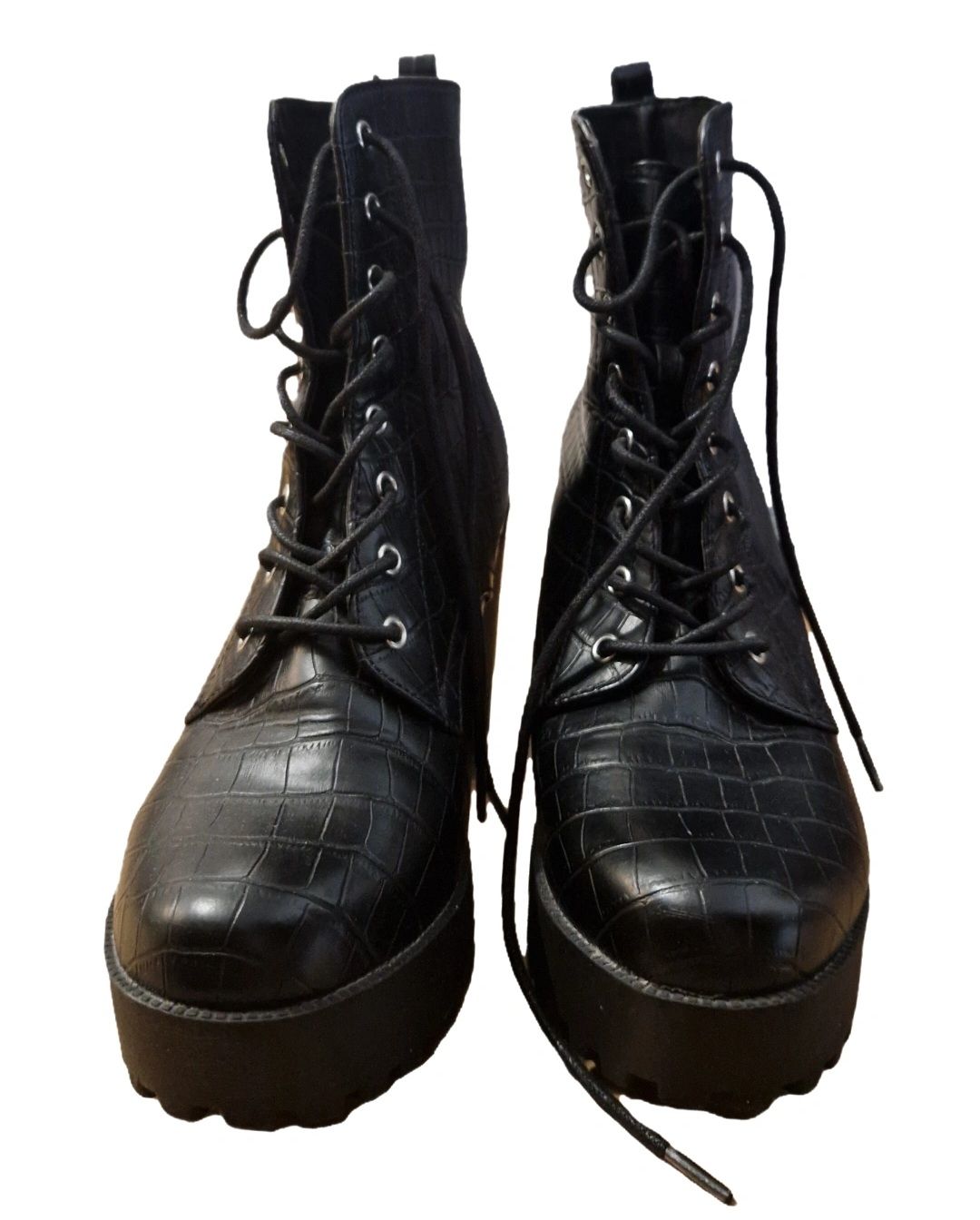 Chaussures femmes: Gothic & Punk Stiefeletten Gr. 42 – D'occasion à Schaffhausen par amb_v2xm 2
