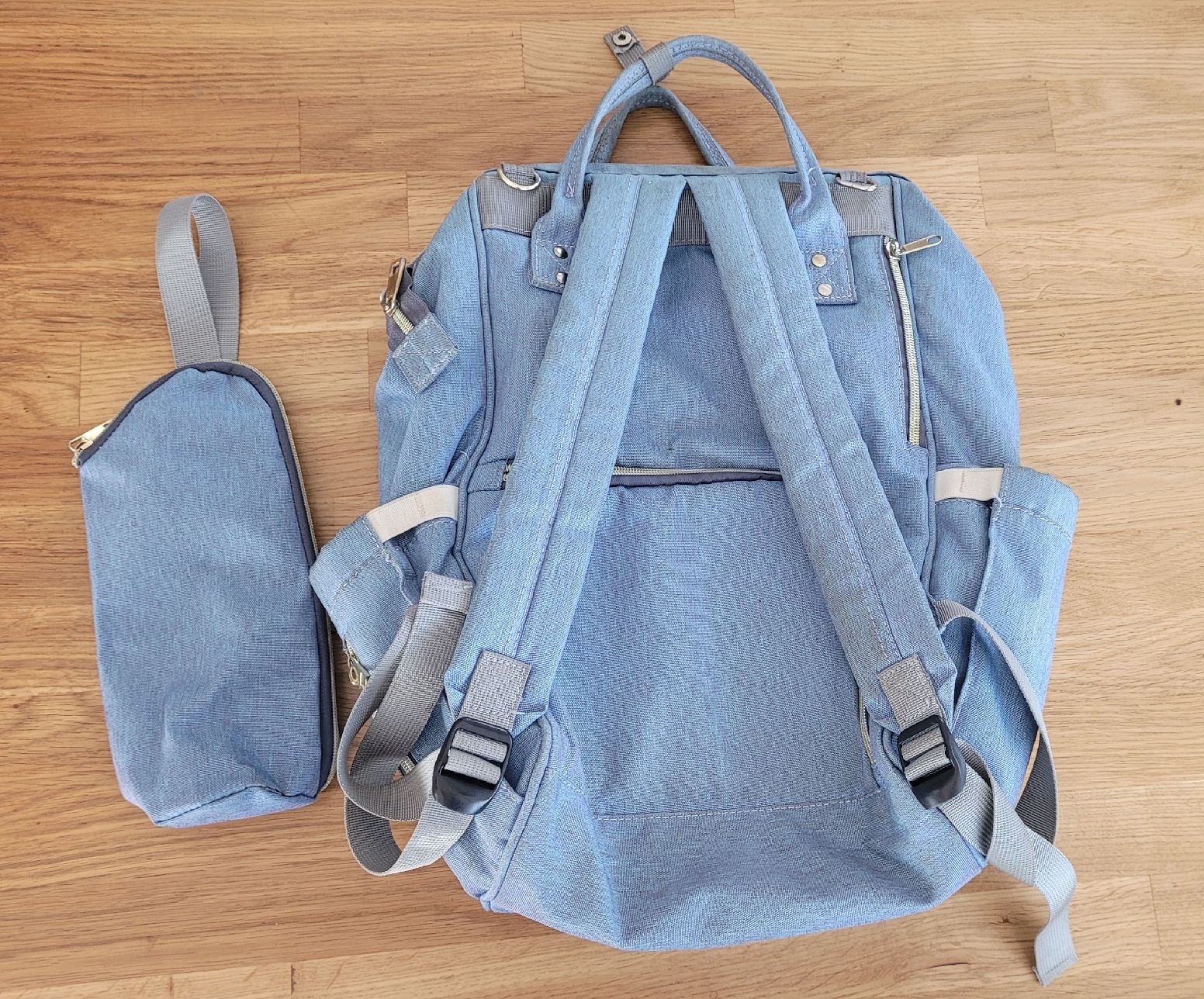 Zaini: Wickelrucksack Lequeen mit Zubehör – Usato da Uetendorf venduto da Heyhey3661 1