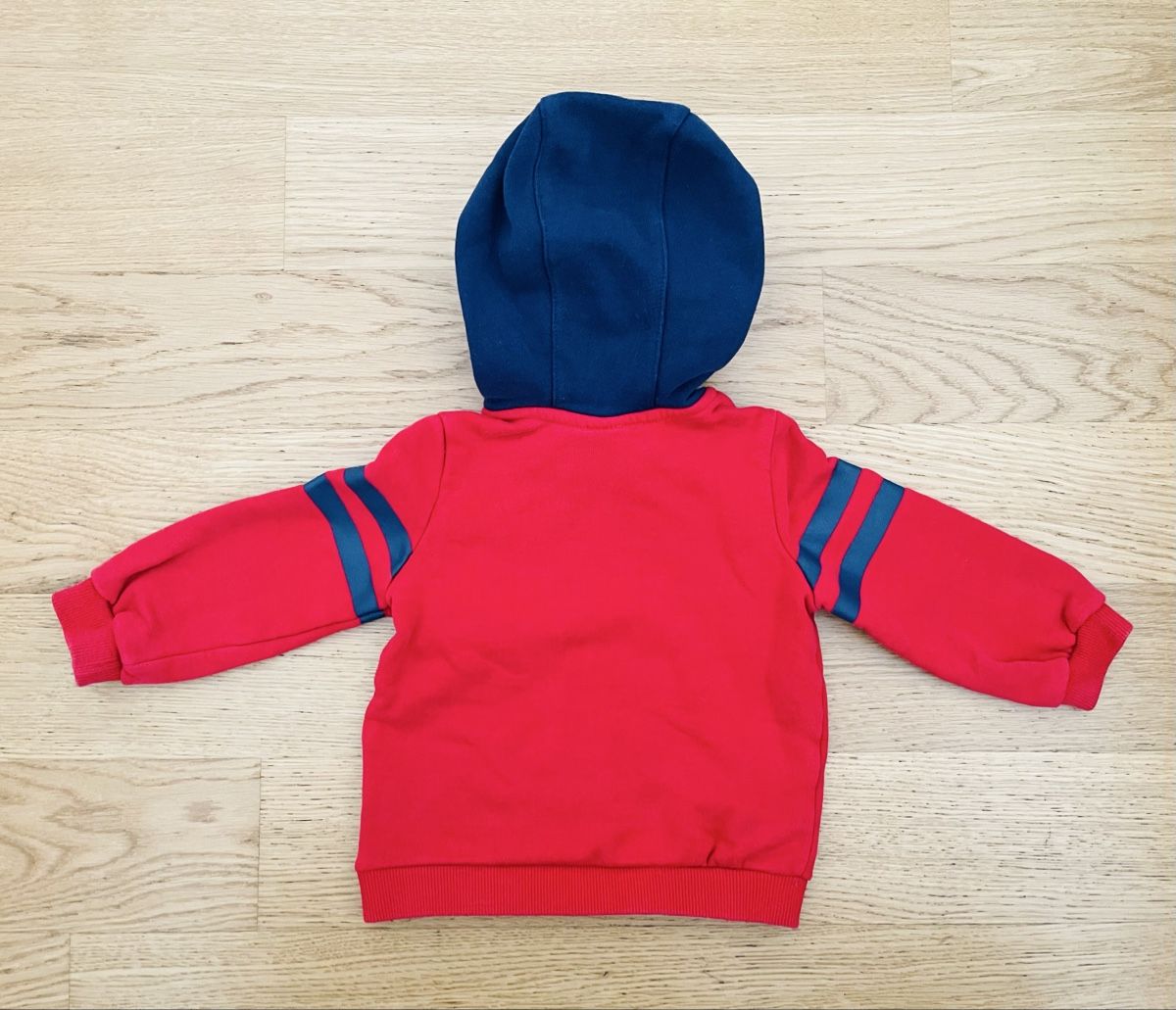 Maglioni & Felpe: Pull à capuche Taille 80 – Usato da Sion venduto da FashionStore3 1