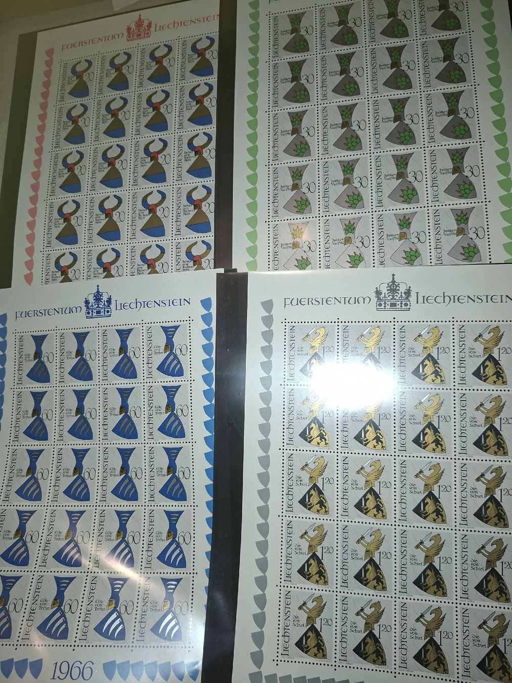 Tous les timbres: Liechtenstein Bogenserie 1966  – D'occasion à Balgach par SIMEON27
