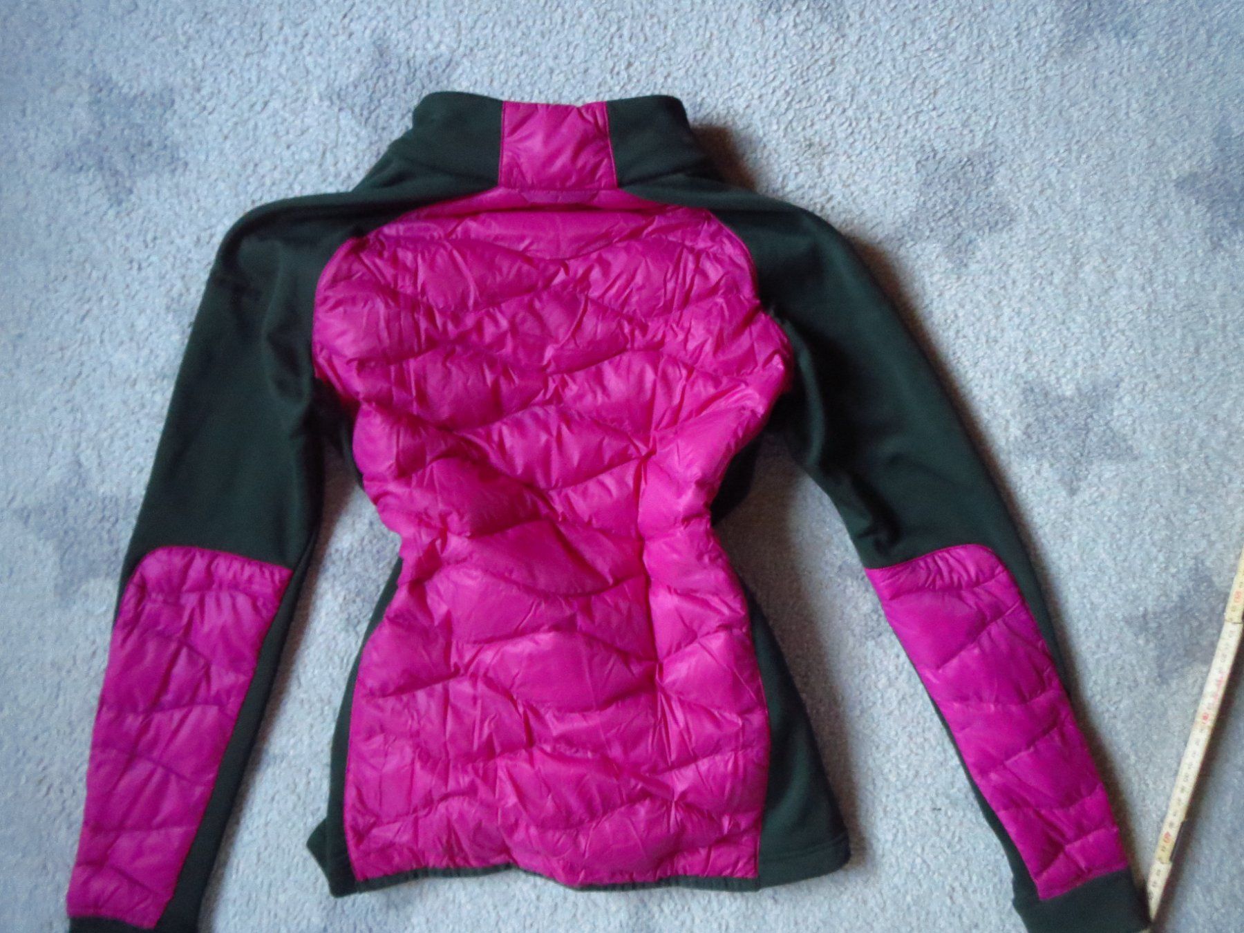Peak Performance Giacche: NEUE PEAK PERFORMANCE Damen Stepp Jacke Gr S – Nuovo (secondo la descrizione) da Kiental venduto da Anna8702 9