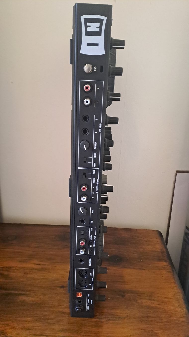 Traktor Console di mixaggio: Traktor Kontrol S4 MK2 HW – Nuovo (secondo la descrizione) da Yverdon-les-Bains venduto da com_k2zb 1