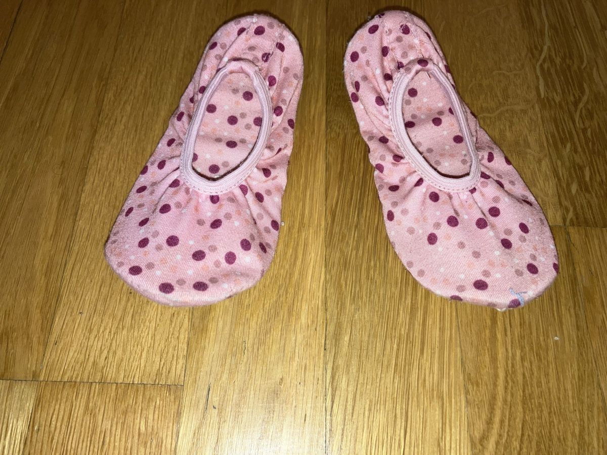 Scarpe per ragazze: Süsse Ballettschuhe Grösse 26 – Usato da Zürich venduto da Dudu2020 1