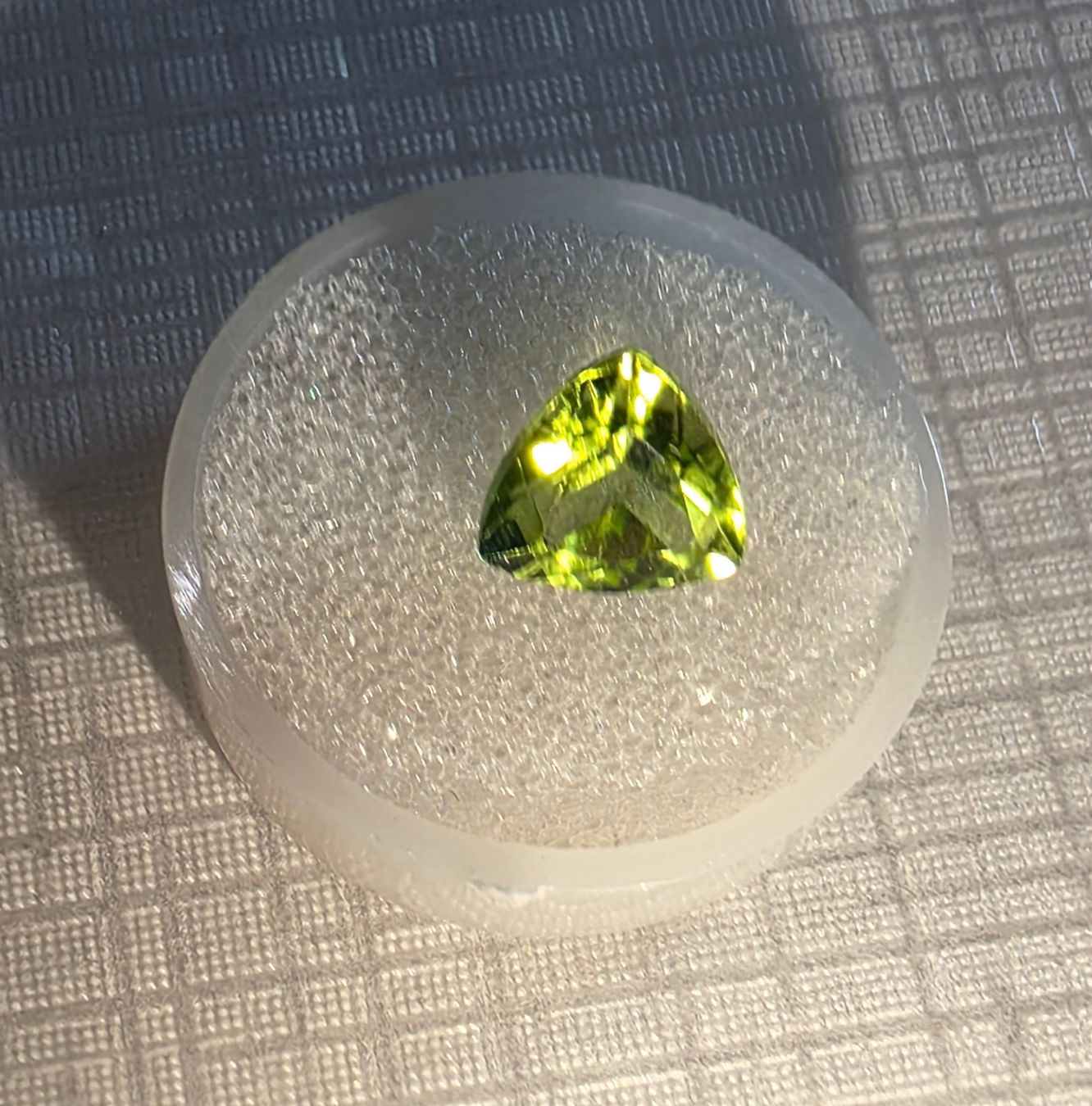 Pietre preziose: 1,30 ct Péridot naturel – Usato da Carouge GE venduto da Crystal_Energy