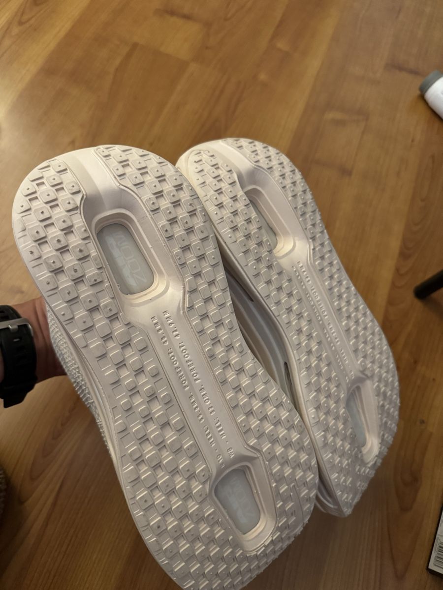 Herrenschuhe: Nike Vomero Premium eur 47 – Neu (gemäss Beschreibung) aus Rapperswil SG von pli_fz9r 3