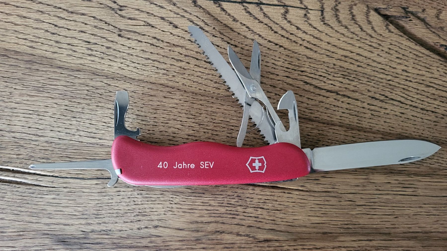 Victorinox Coltelli tascabile: Schweizer Sackmesser von Victorinox – Usato da Rothrist venduto da Juana5