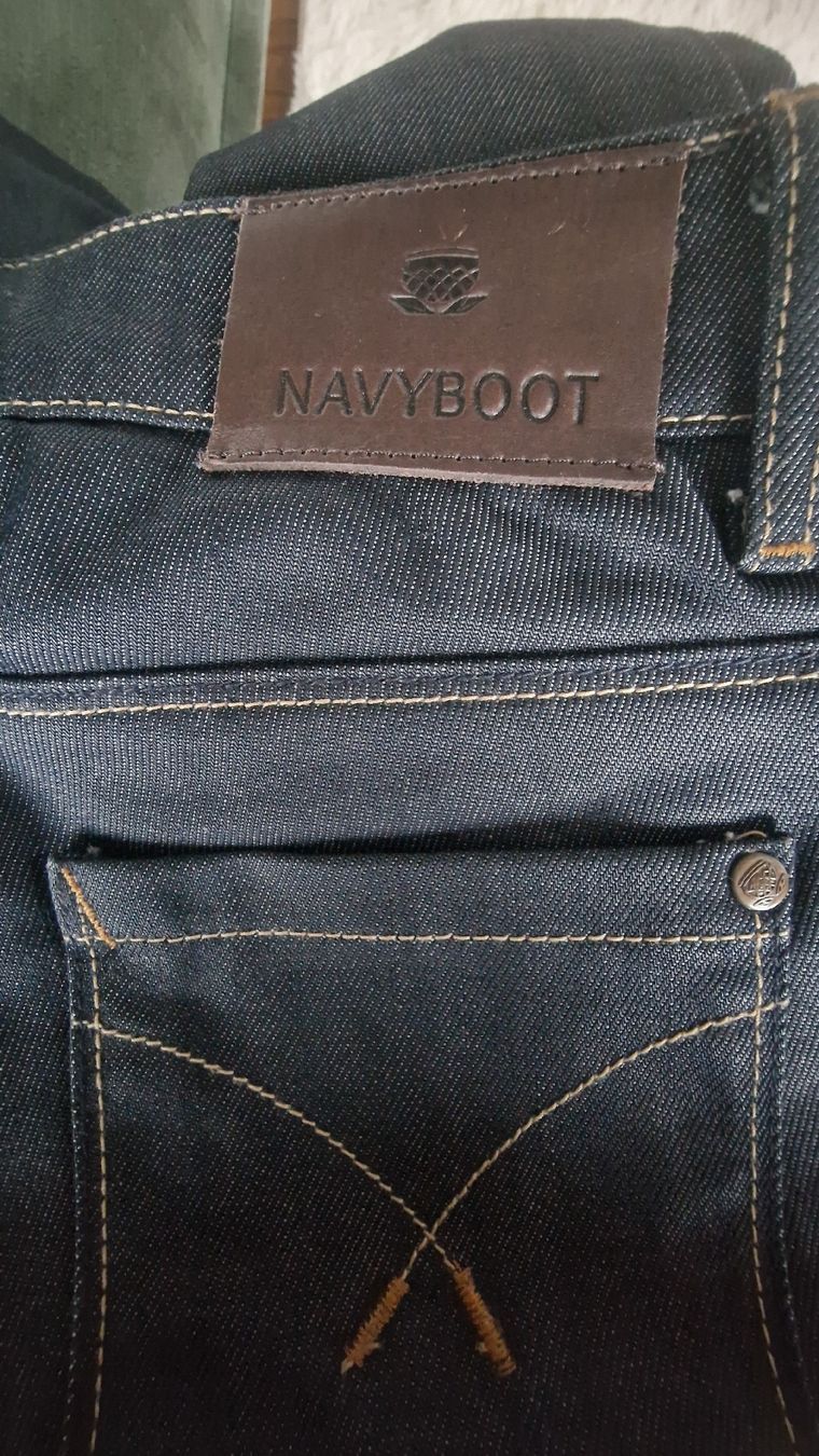 Navyboot Jeans: Navyboot Jeans, Gr. S 34/L34 – Nuovo (secondo la descrizione) da Wald ZH venduto da Cjp 1