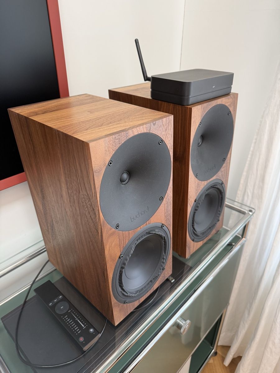 Lautsprecher: Buchardt Audio A10 in Walnuss mit Platin Stereo Hub – Neu (gemäss Beschreibung) aus Zürich von phi_fk5w