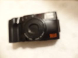 OLYMPUS MULTI ZOOM 38-80MM AZ-200SUPER ZOOM FILM KAMERA