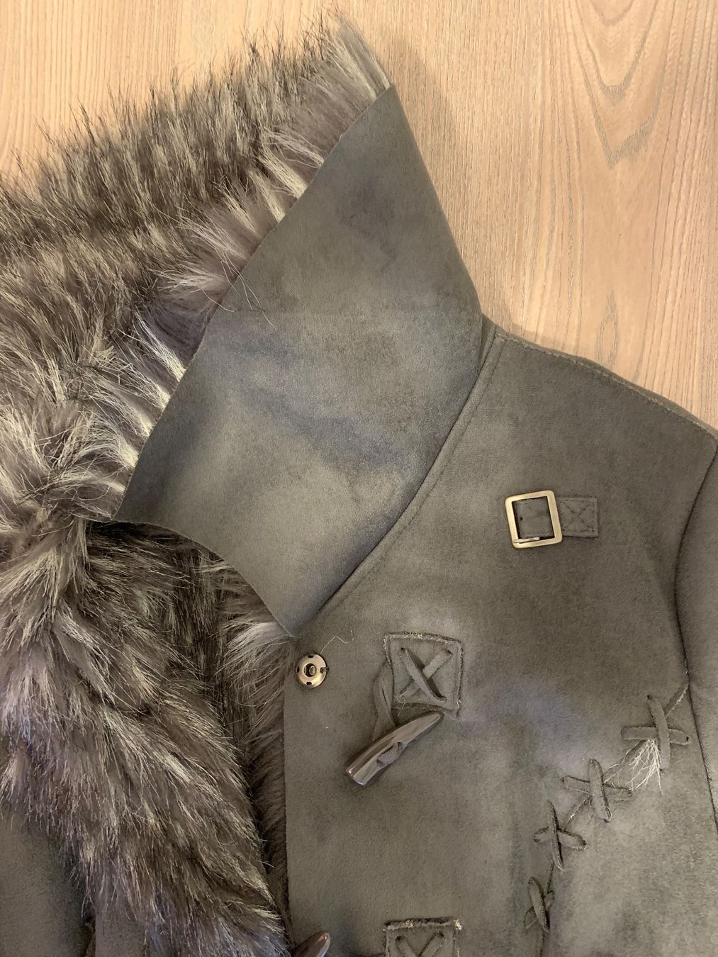 Cappotti: Elegante Winter Mantel – Usato da Huttwil venduto da Nedja0 7