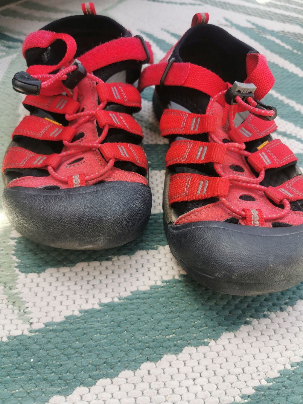 Keen Scarpe da uomo: Keen Sandalen rot/schwarz Grösse 37, – Usato da Fislisbach venduto da mojar 4