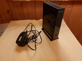 Netgear Universal WLAN Repeater N/G WN2000RPT