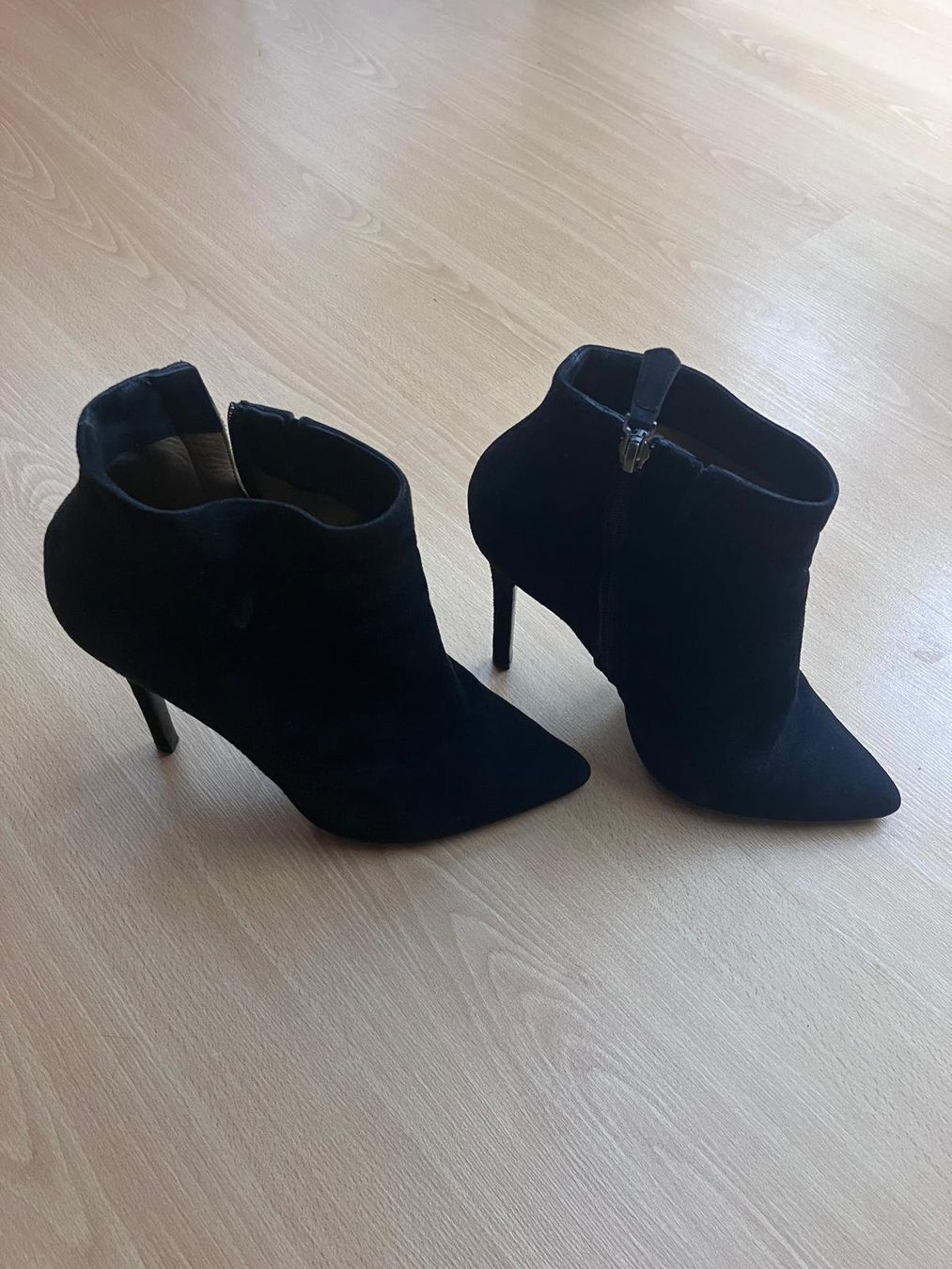 Damenschuhe: Elegante Wildleder Stiefeletten Nando Muzi, schwarz, Gr. 39 – Gebraucht aus Niedergösgen von lil_s6k8 7
