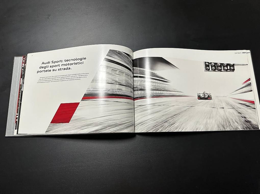 Libri: Audi RS3 booklet depliant buch – Usato da Coldrerio venduto da Crivelli 1