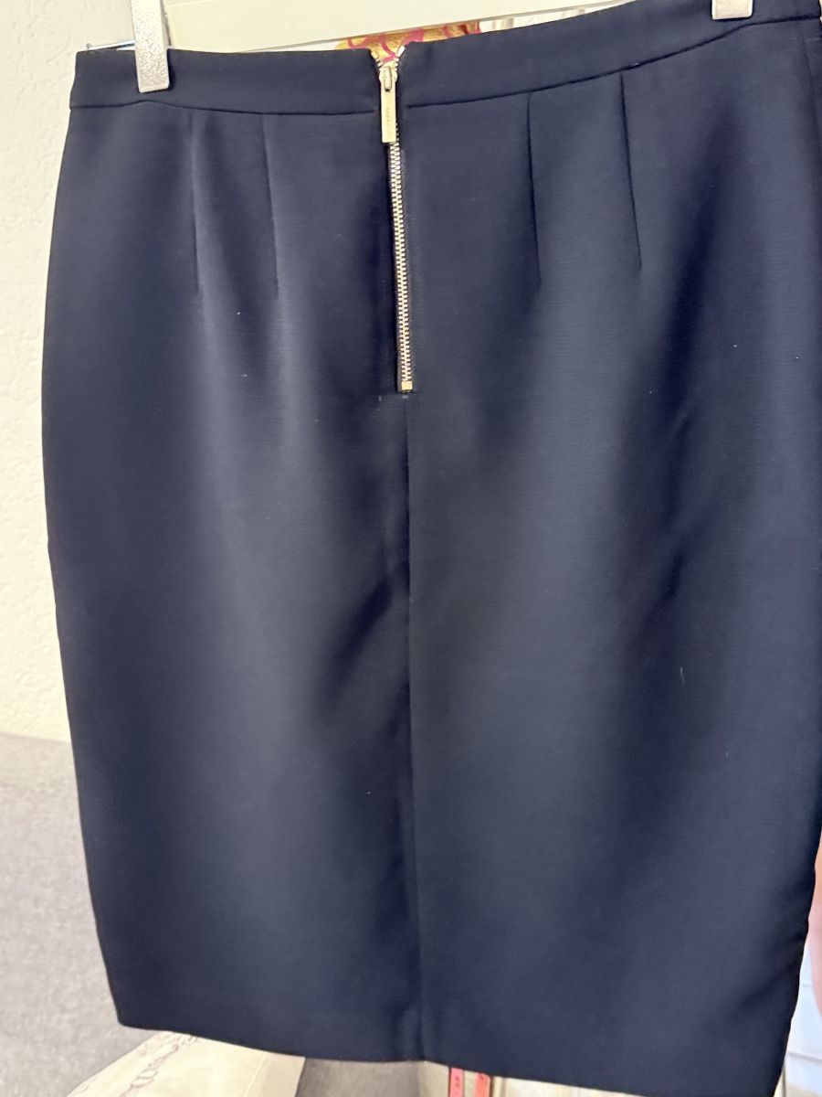 DKNY Jupes: DKNY jupe – D'occasion à Grône par ukr_2qbg 2