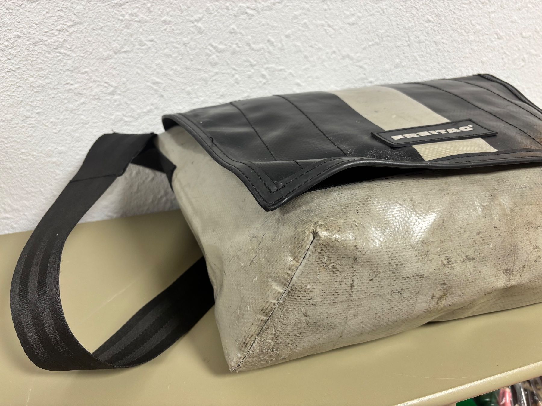 Freitag Sacs: Freitag Dexter F14 Messenger – D'occasion à Bottmingen par ana_5hrv 6