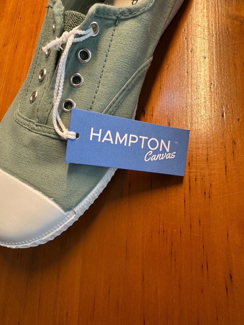 Damenschuhe: Hampton Canvas Schuhe Grösse 38 neu mit Etikett – Neu und originalverpackt aus Luzern von Tinette 2