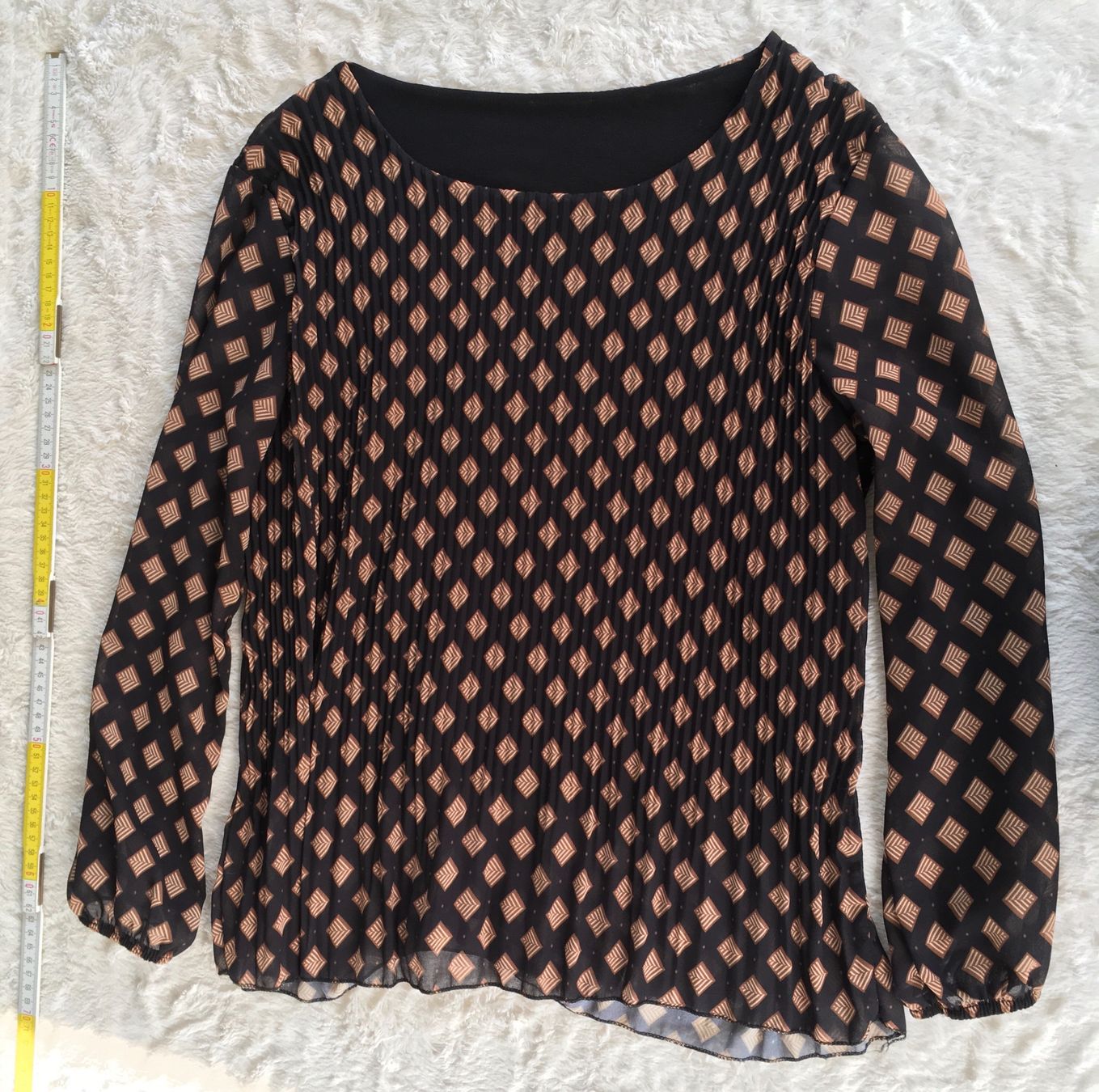 Camicette: Bluse Grösse M/L – Usato da Altdorf UR venduto da Mini037