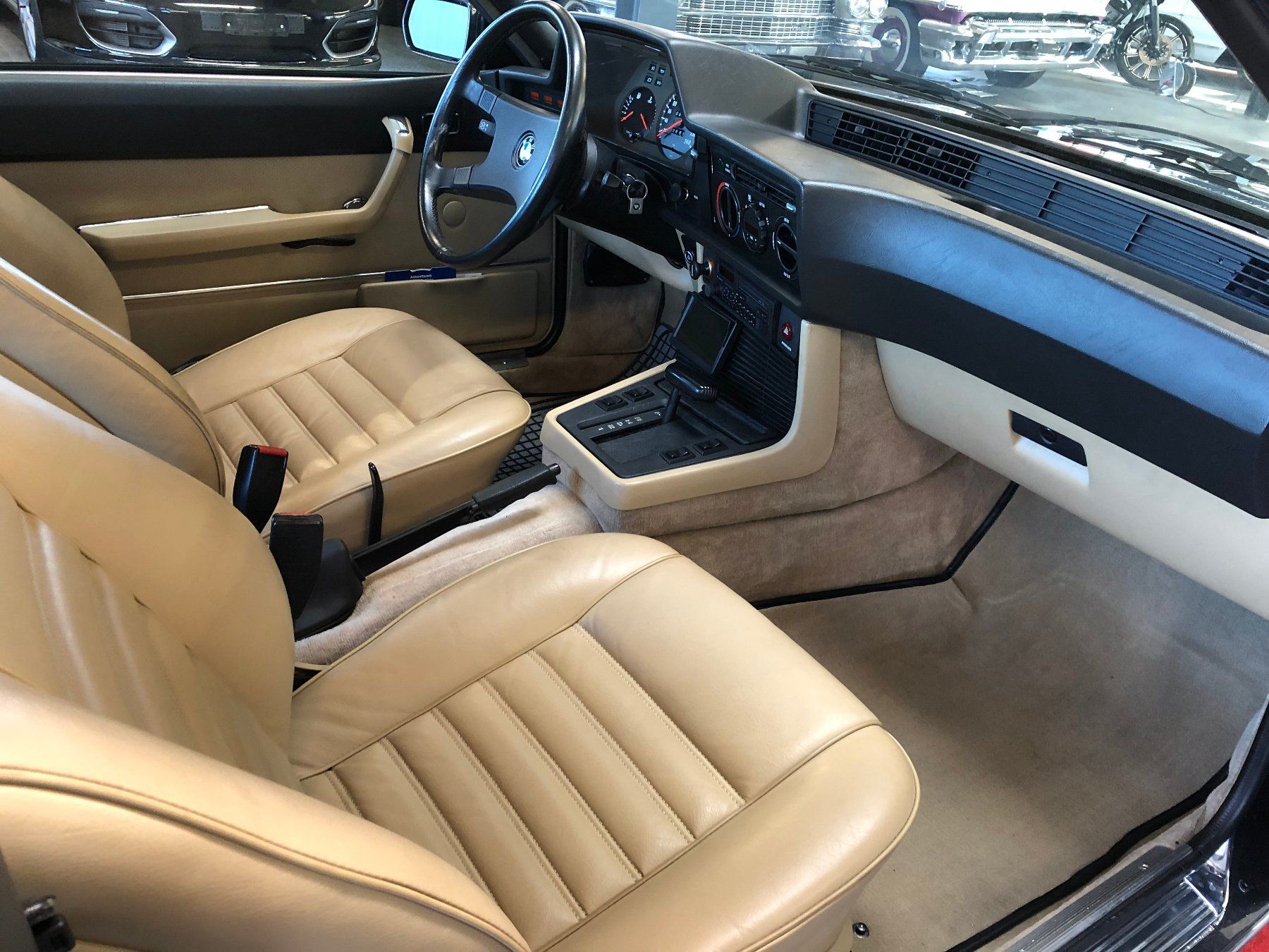 BMW Automobili: BMW 633 CSI (Coupé) – Usato da Gampelen venduto da Steuer0 5