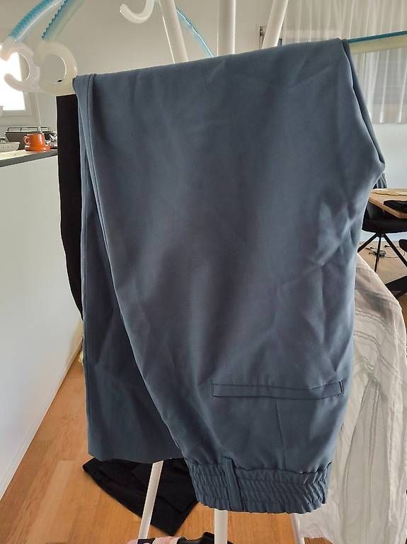 Lots de vêtements: Kleider grösse s – D'occasion à Luzern par cla_2wbh 4