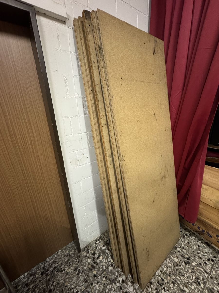 Wände & Decken: spanplatte roh cm 205x70x3 – Gebraucht aus Zürich von Affari.zh 1