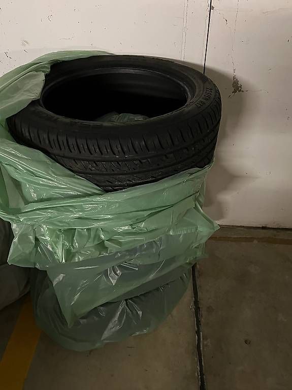 Pneumatici & Ruote complete: Pneu 225/50 R17 – Usato da Emmenbrücke venduto da Car2704