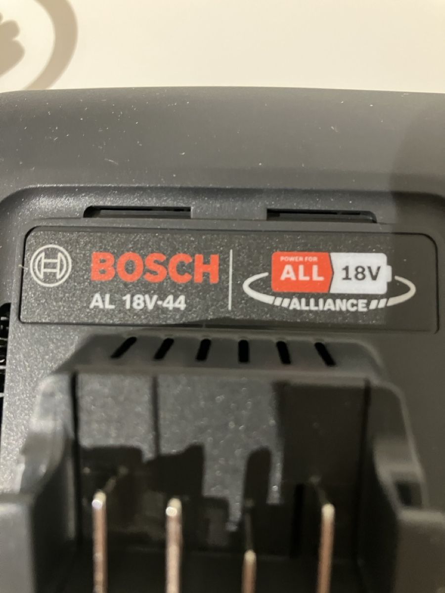 Bosch Caricatori & Batterie: Bosch Ladegerät 18V Power for ALL Alliance – Nuovo (secondo la descrizione) da Baltenswil bei Bassersdorf venduto da Blasi76 4