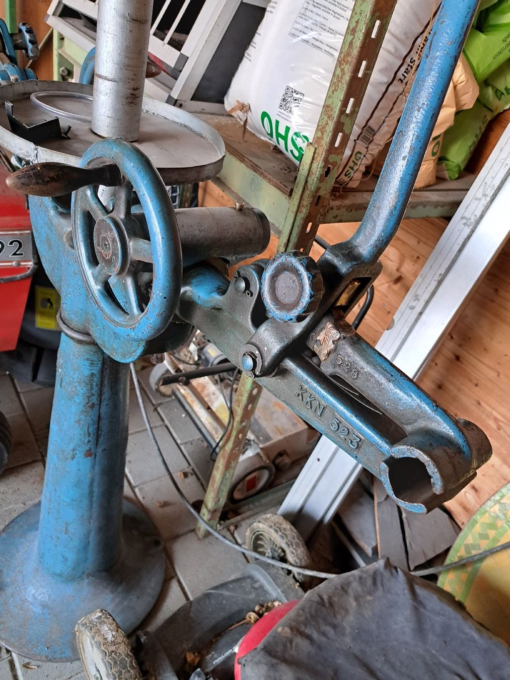 Sonstiges zu Optik: Velo Montageständer Vintage – Gebraucht aus Grossdietwil von hufi10 1