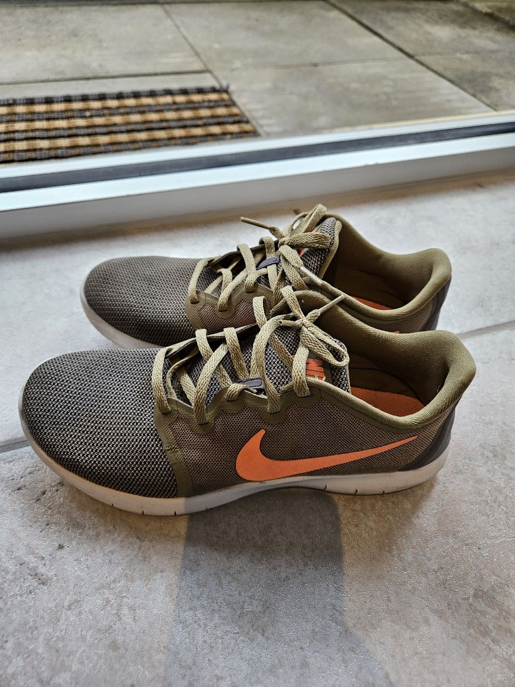 Nike Damenschuhe: Nike Flex – Gebraucht aus Saland von Rose0109