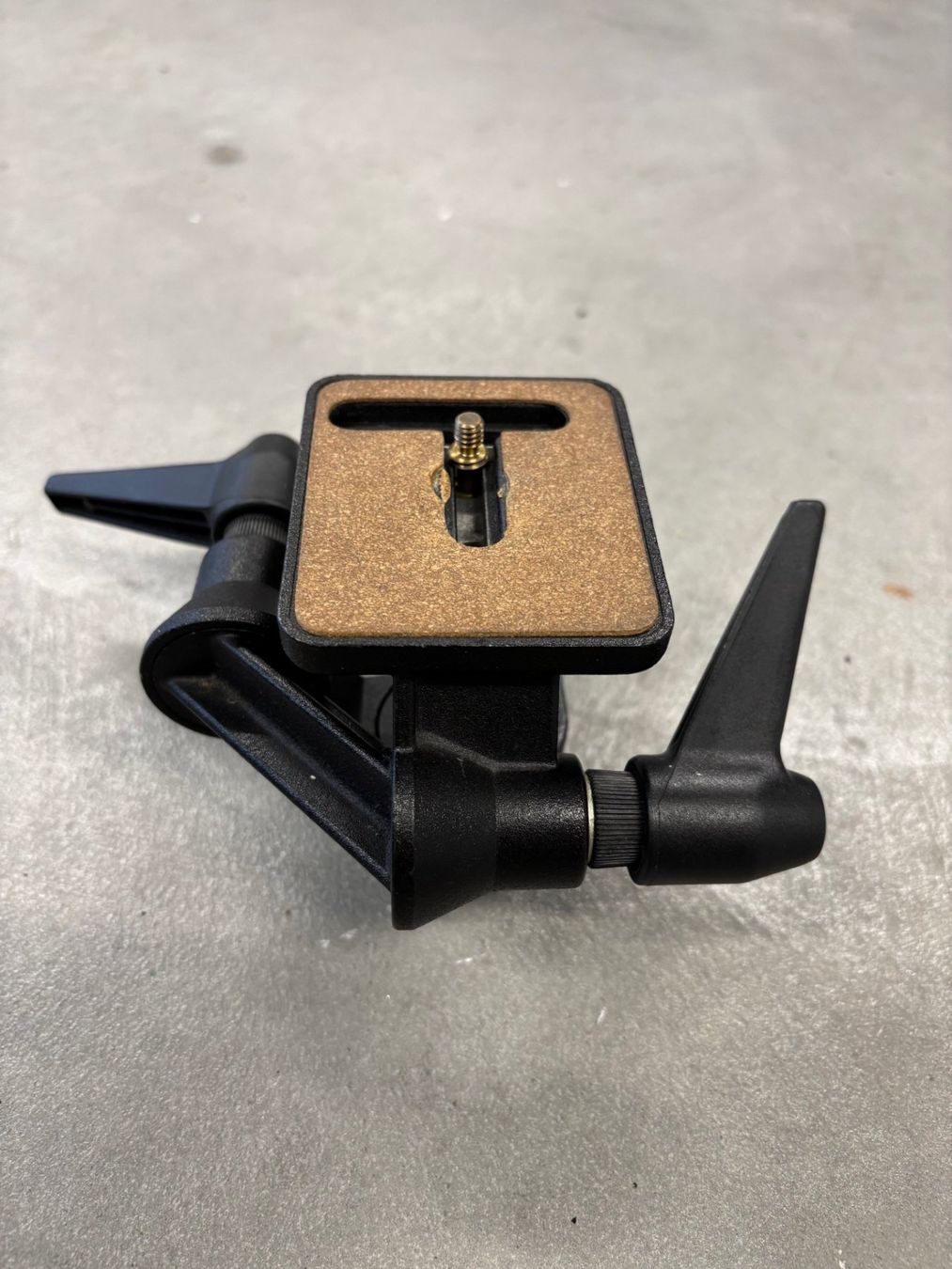 Manfrotto Treppiedi & Teste: Manfrotto 115 Stativkopf – Usato da Luzern venduto da Affoltera 2