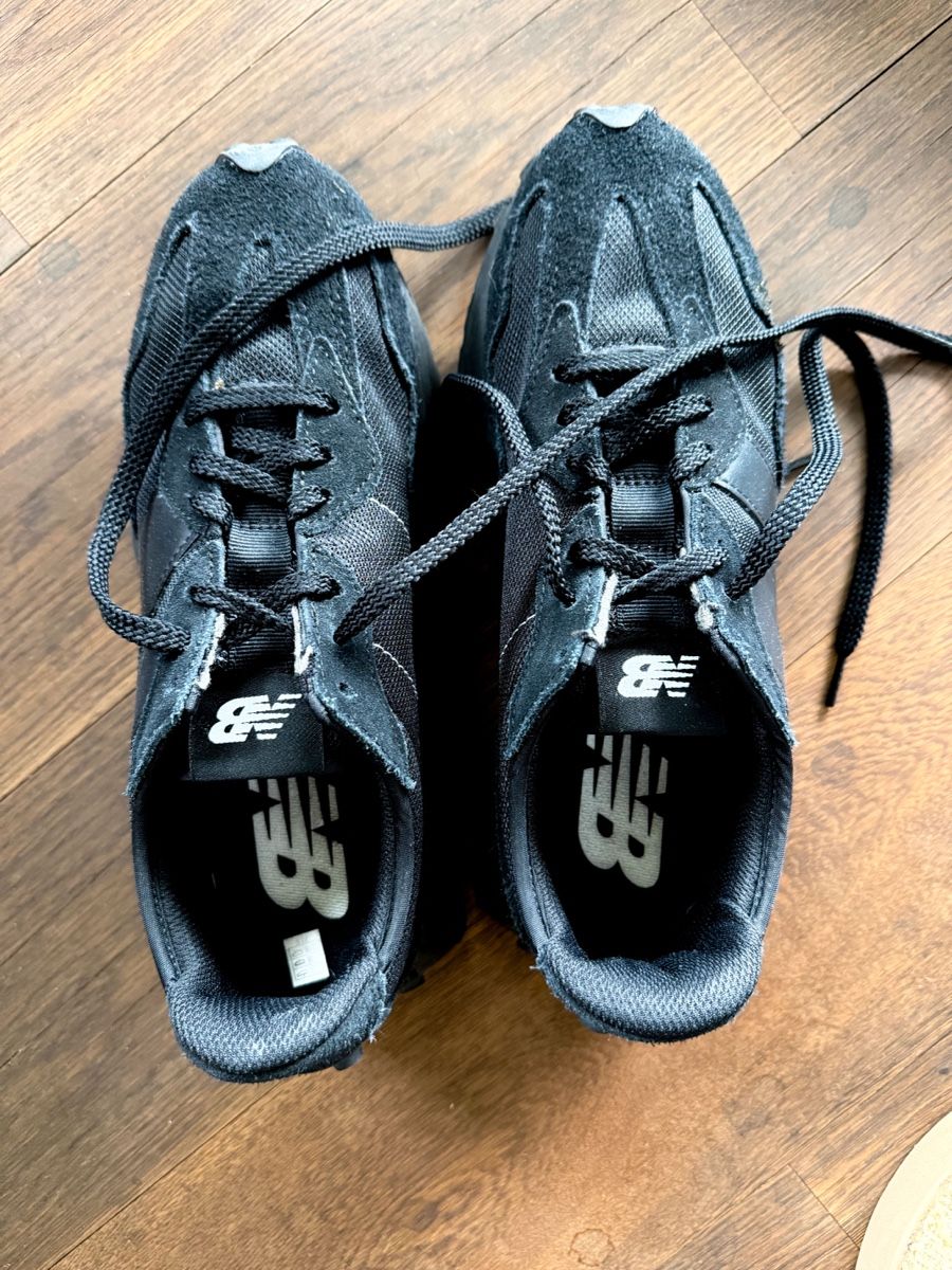 New Balance Scarpe da uomo: New Balance 327 Sneaker 42.5 – Usato da Zürich venduto da XChange 3