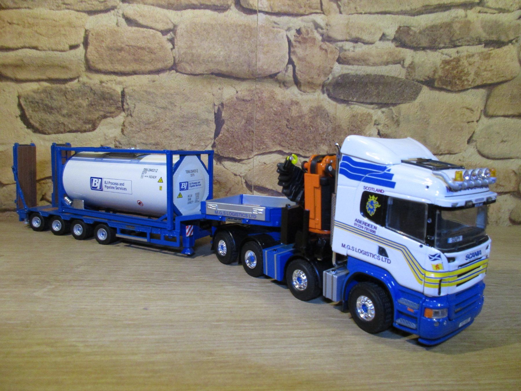 Tekno Modellbausätze & Standmodelle: Tekno  1:50 Scania R  M.G.S. Logistic LTD – Gebraucht aus Ennetmoos von Truckdiver 7