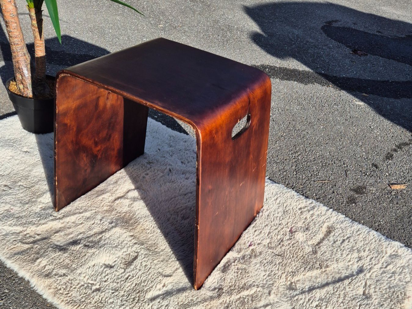 Sgabelli: tabouret vintage en bois courbé, table  de appoint – Usato da Fully venduto da tameab 3