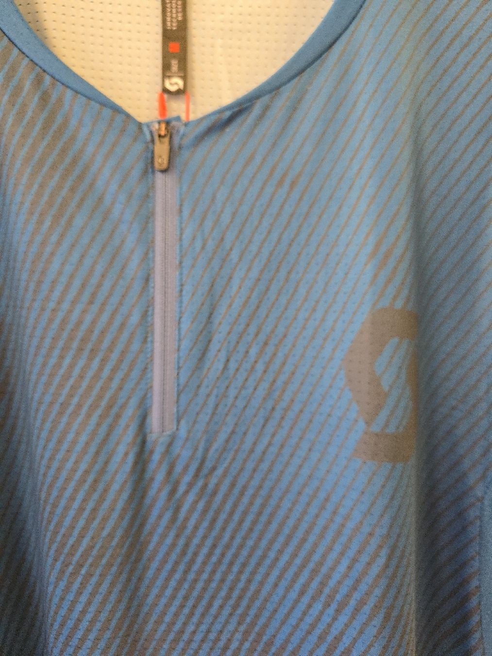 Leibchen & Hosen: Maillot neuf de sport Scott Trail Vertic Zip, Medium – Neu und originalverpackt aus Sugiez von factorysportoutlet 1