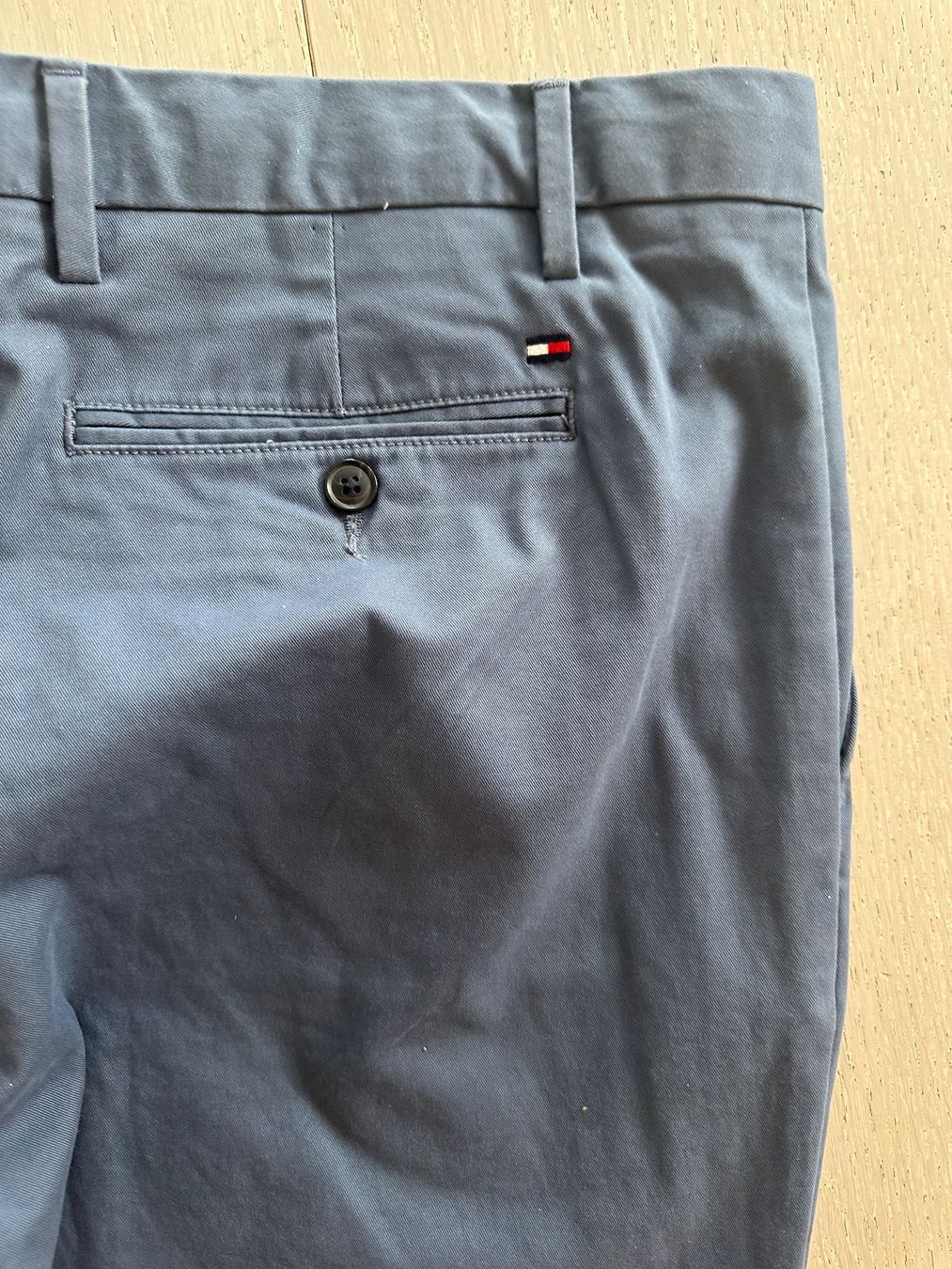 Tommy Hilfiger Pantaloni: Tommy Hilfiger chinos – Nuovo (secondo la descrizione) da Wollerau venduto da bod_25yw 5