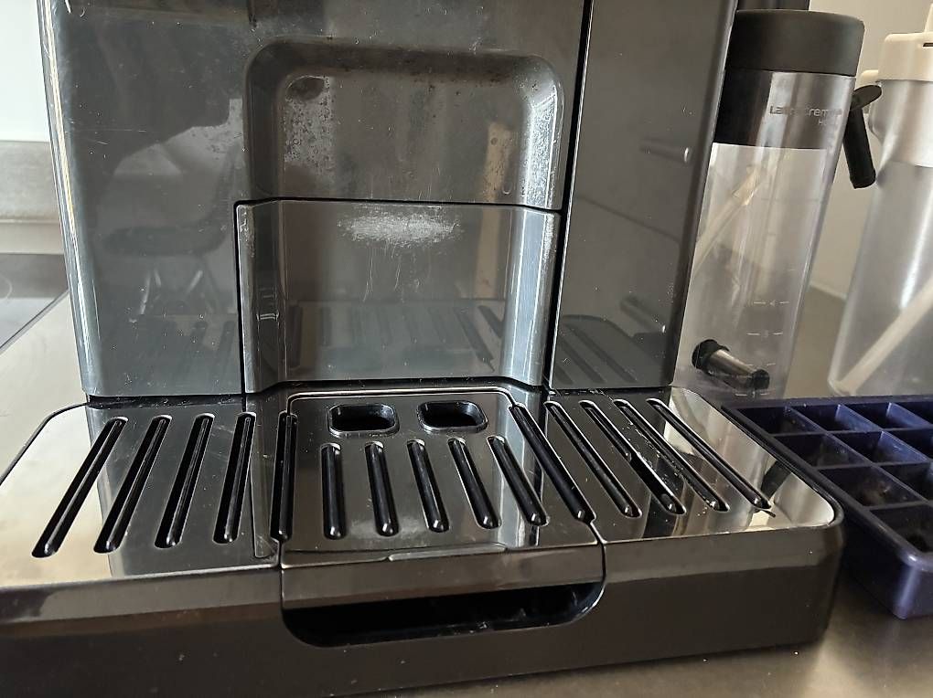 De'Longhi Macchine per caffè & Macchine per espresso: DeLonghi Eletta Explore Cold Brew – Usato da Bern venduto da annbobern 1