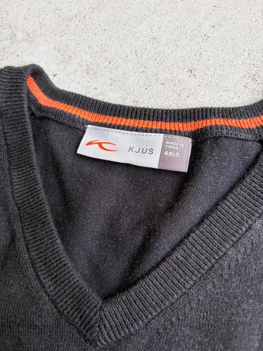 Pullover & Sweatshirts: Klassischer Herren Pullover V-Ausschnitt – Gebraucht aus Liestal von Jamocal 2