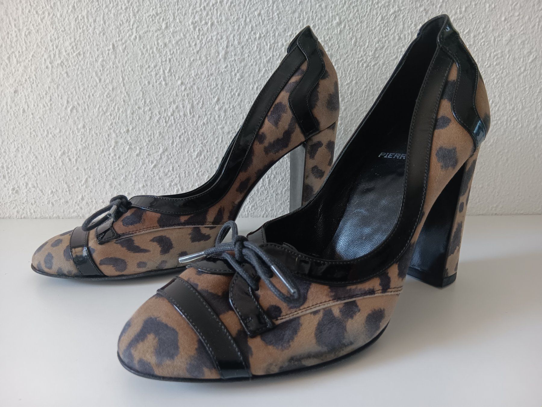 Damenschuhe: PIERRE HARDY Chaussures / Schuhe pointure / Nummer 36 – Gebraucht aus Cossonay-ville von Super-Price-Quality 2