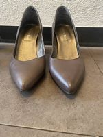 Pumps 38